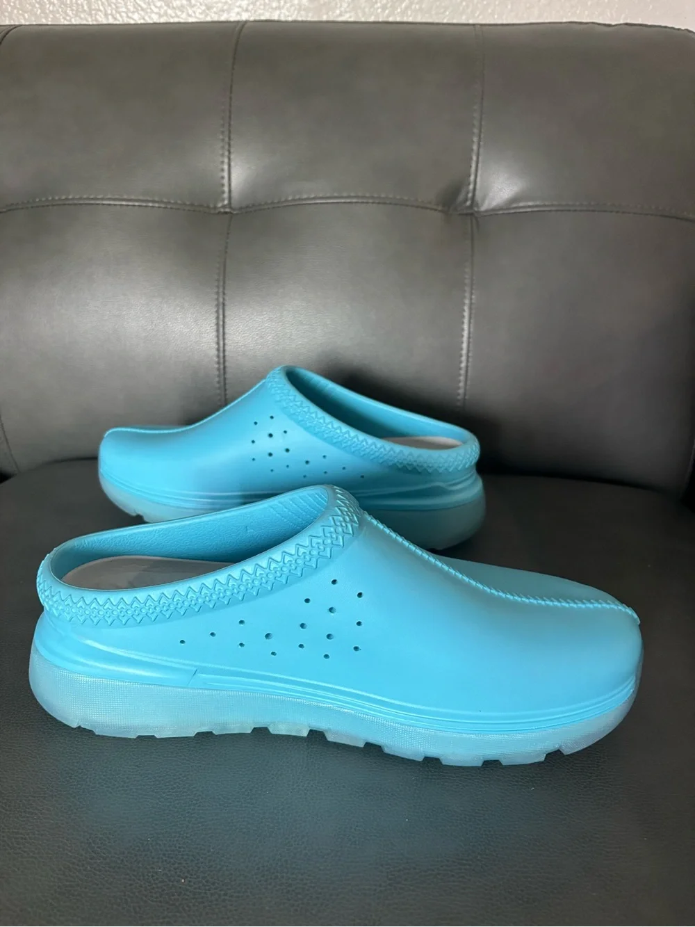 UGG Tasman Sport Light Aqua Blue Foam Platform Clogs Men's 10